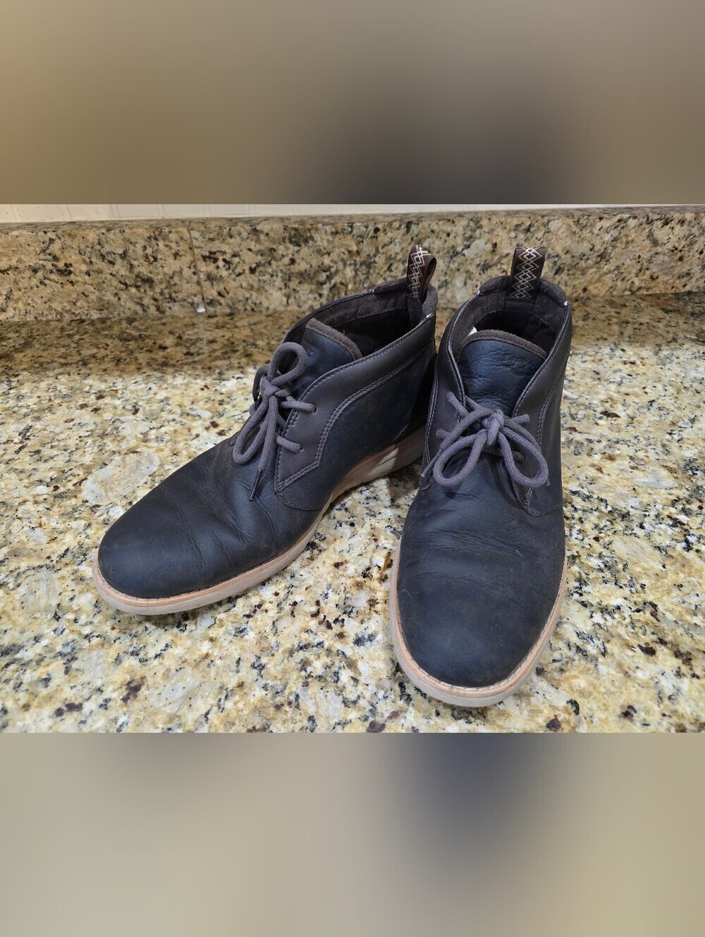 UGG Brown Union Waterproof Leather Men US 9 Chukka Boots